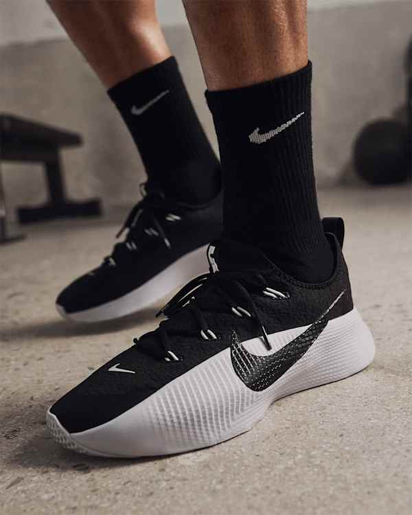 New & Featured, 남성 신발, 의류 및 액세서리, slide 3 of 4