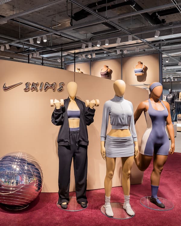 Jetzt neu: NikeSKIMS. Body Obsessed., slide 1 of 5