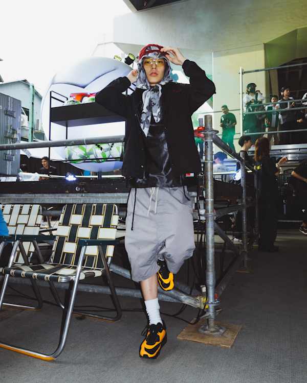 Off Pitch Look, Nike. Just Do It, slide 3 of 5