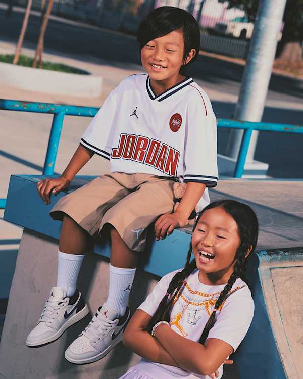 조던, slide 3 of 3