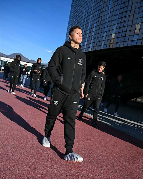 Nike Mind in het wild, Nike Mind, slide 1 of 9