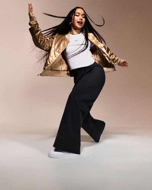 Nike Teens: Η βάση όπου θα βρεις τα πάντα για την τελευταία μόδα, έμπνευση και αληθινά συναισθήματα 
