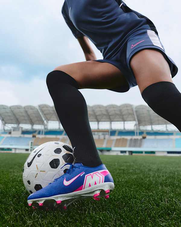 New & Featured, 여성 신발, 의류 및 액세서리, slide 2 of 4