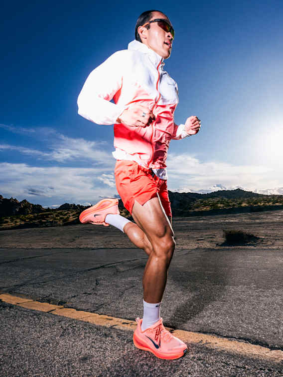 Nike 男用鞋款、服裝與配件