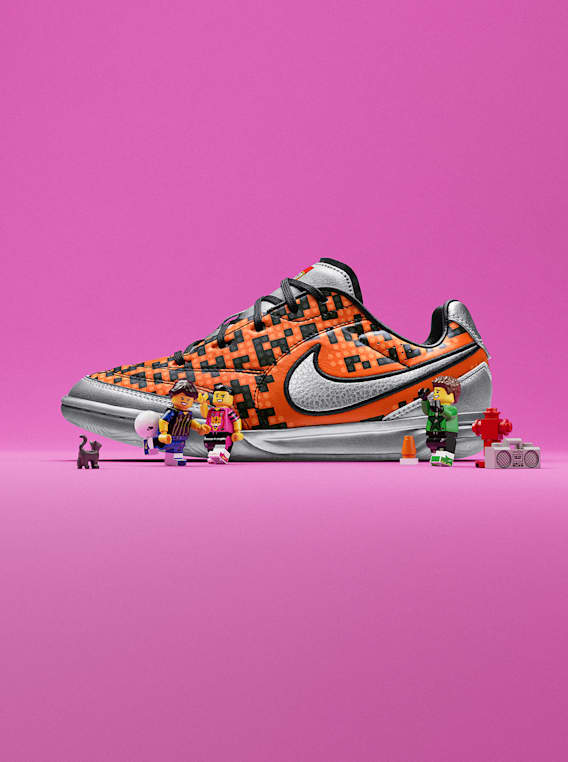 Calçado em destaque, Parceria da Nike com a LEGO®, slide 2 of 3