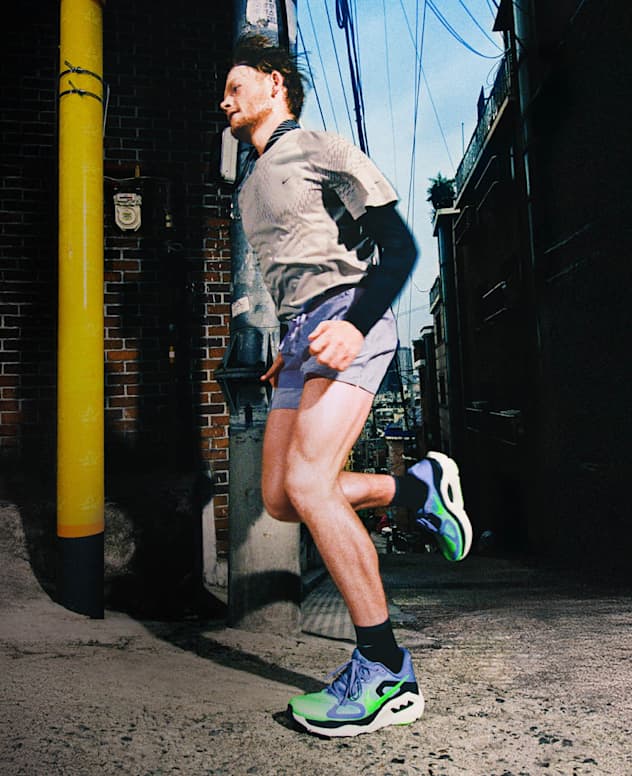 精選, Nike 男用鞋款、服裝與配件, slide 3 of 3