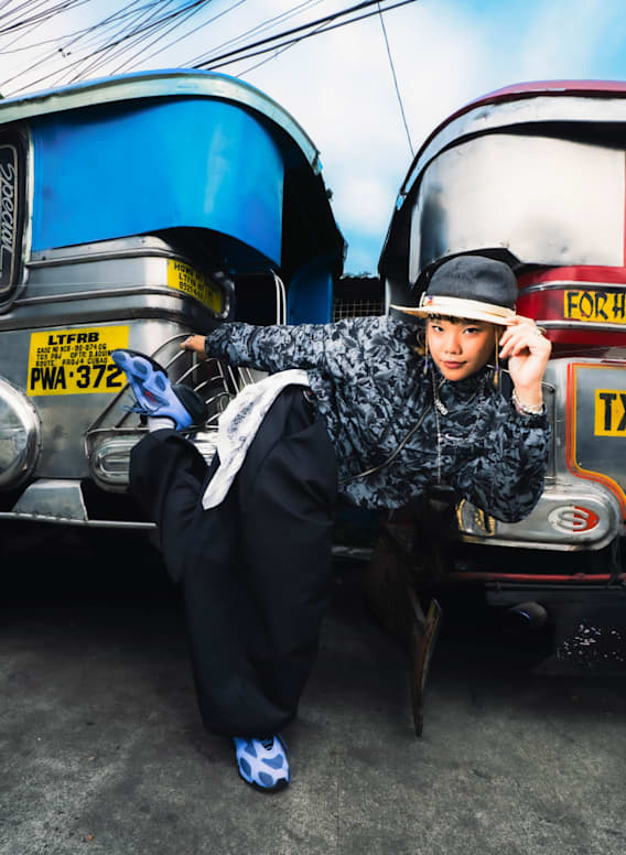 Air Max: Above The Influence, Nike Sportswear (NSW), slide 1 of 3