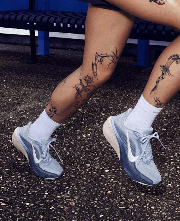 กำลังฮิต, ร้านค้าอย่างเป็นทางการของ Nike, slide 2 of 5