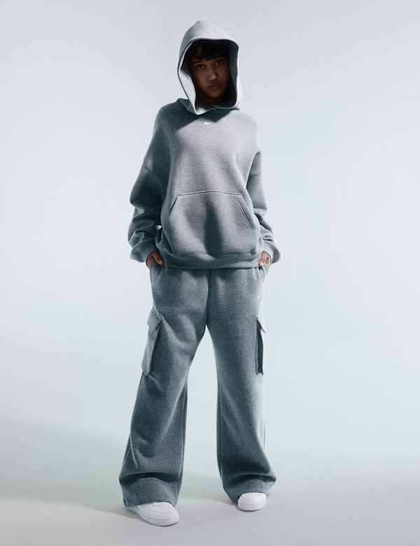 Nike. Just Do It, slide 2 of 4
