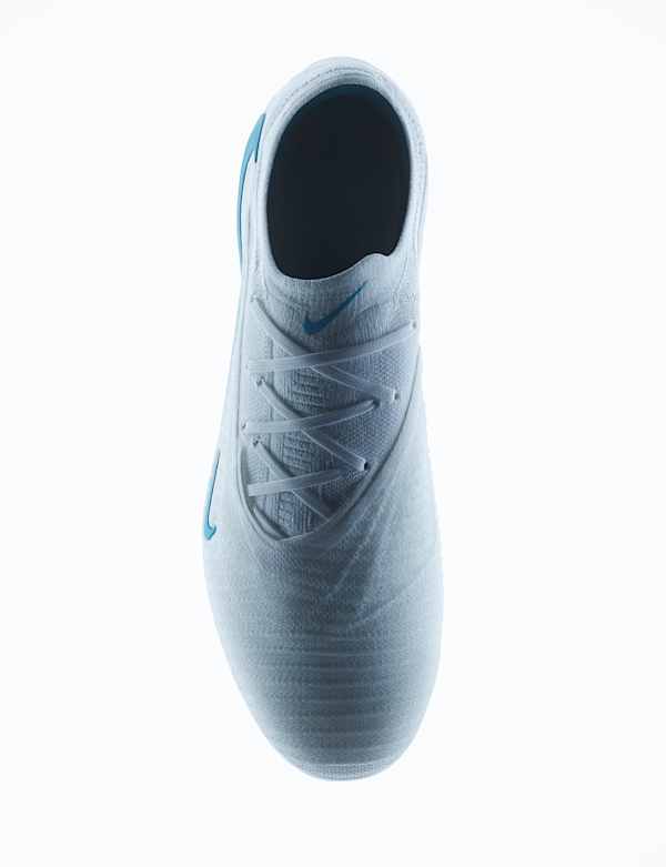 Nike. Just Do It, slide 2 of 3