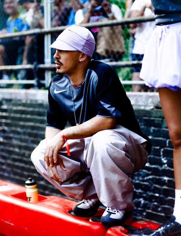 Pull Up in Style , Sitio web oficial de Nike, slide 3 of 3