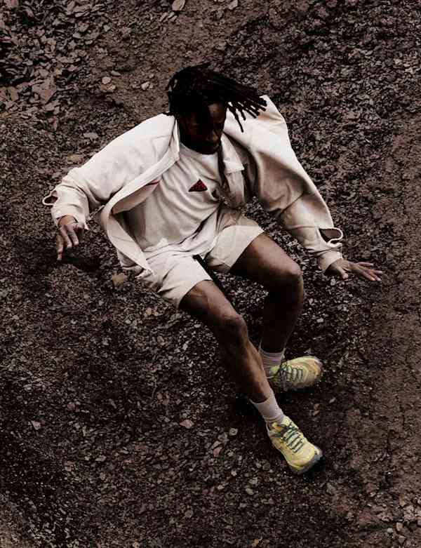 Shop ACG Hike, Sitio web oficial de Nike, slide 1 of 3
