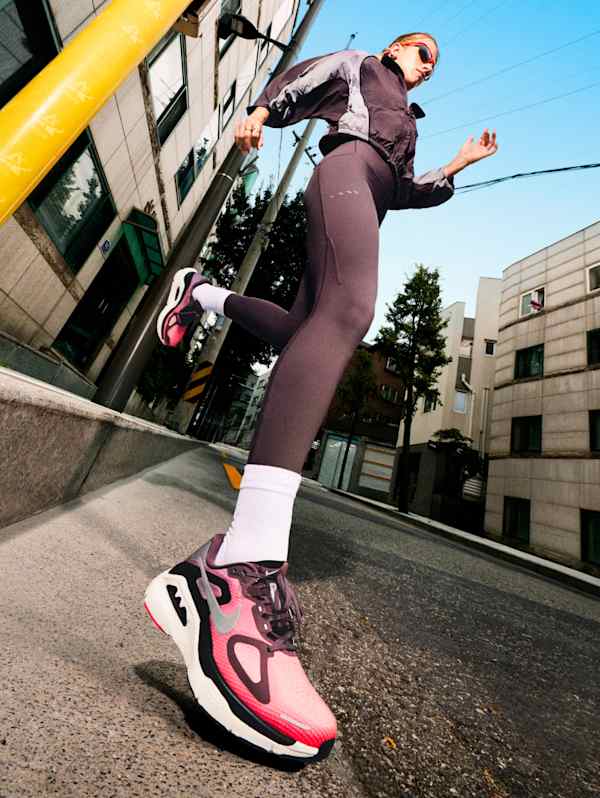 Sitio web oficial de Nike, slide 4 of 5