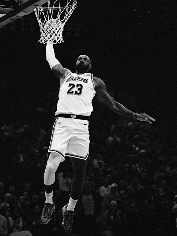 Sitio web oficial de Nike, slide 1 of 3