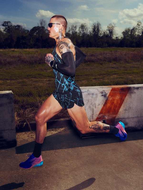 Tout pour ton sport, Nike. Just Do It, slide 2 of 4