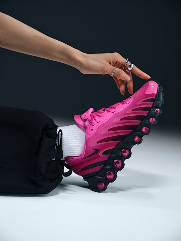 Nike Sportswear (NSW)