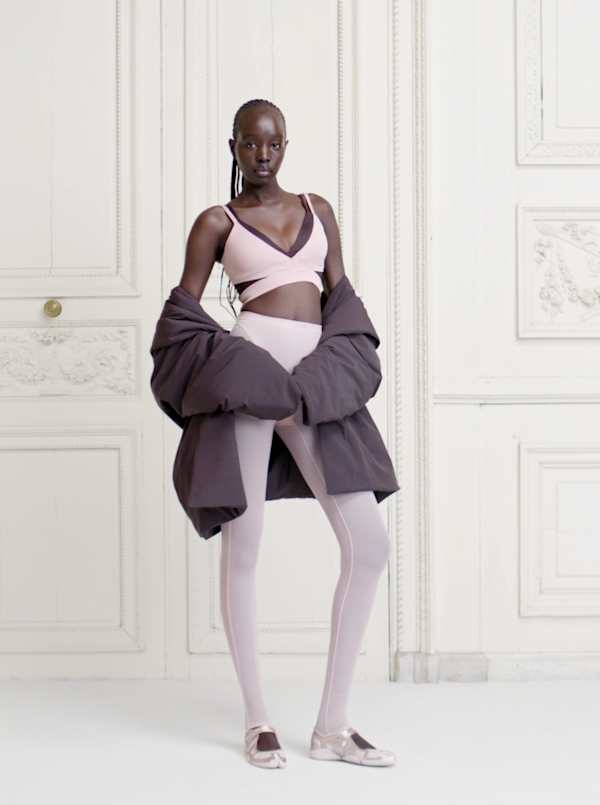 Voici NikeSKIMS. Body Obsessed., slide 3 of 3