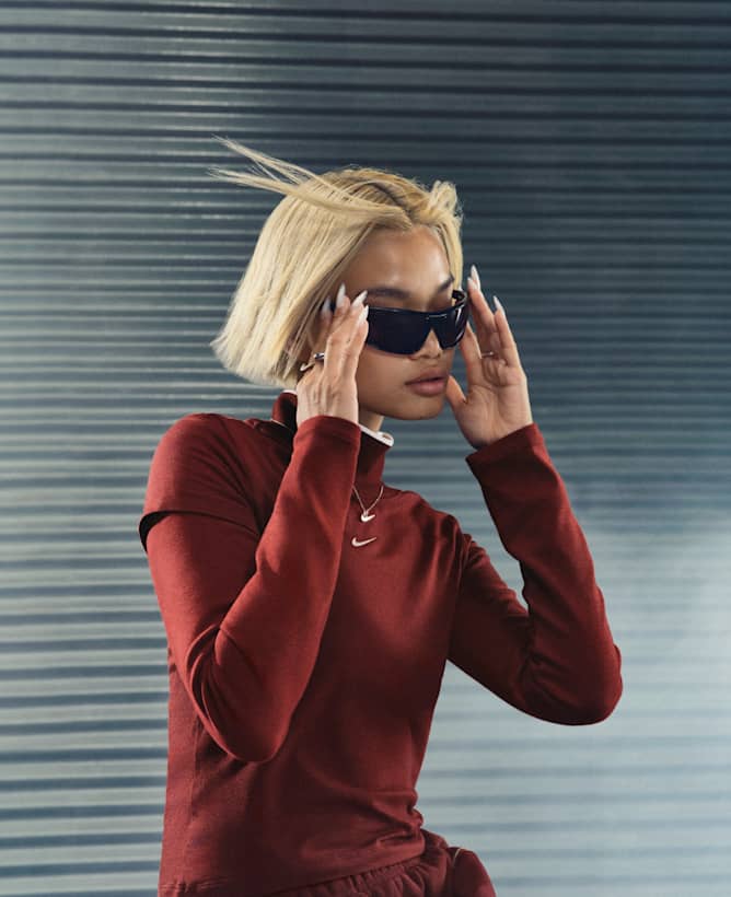 本季色彩, Nike 女鞋、服裝與配件, slide 3 of 3