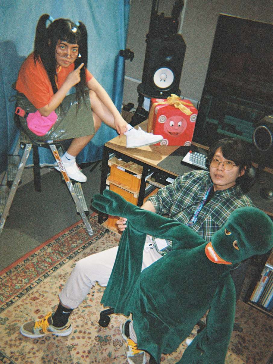 True to Your Crew: Azikazin Magic World