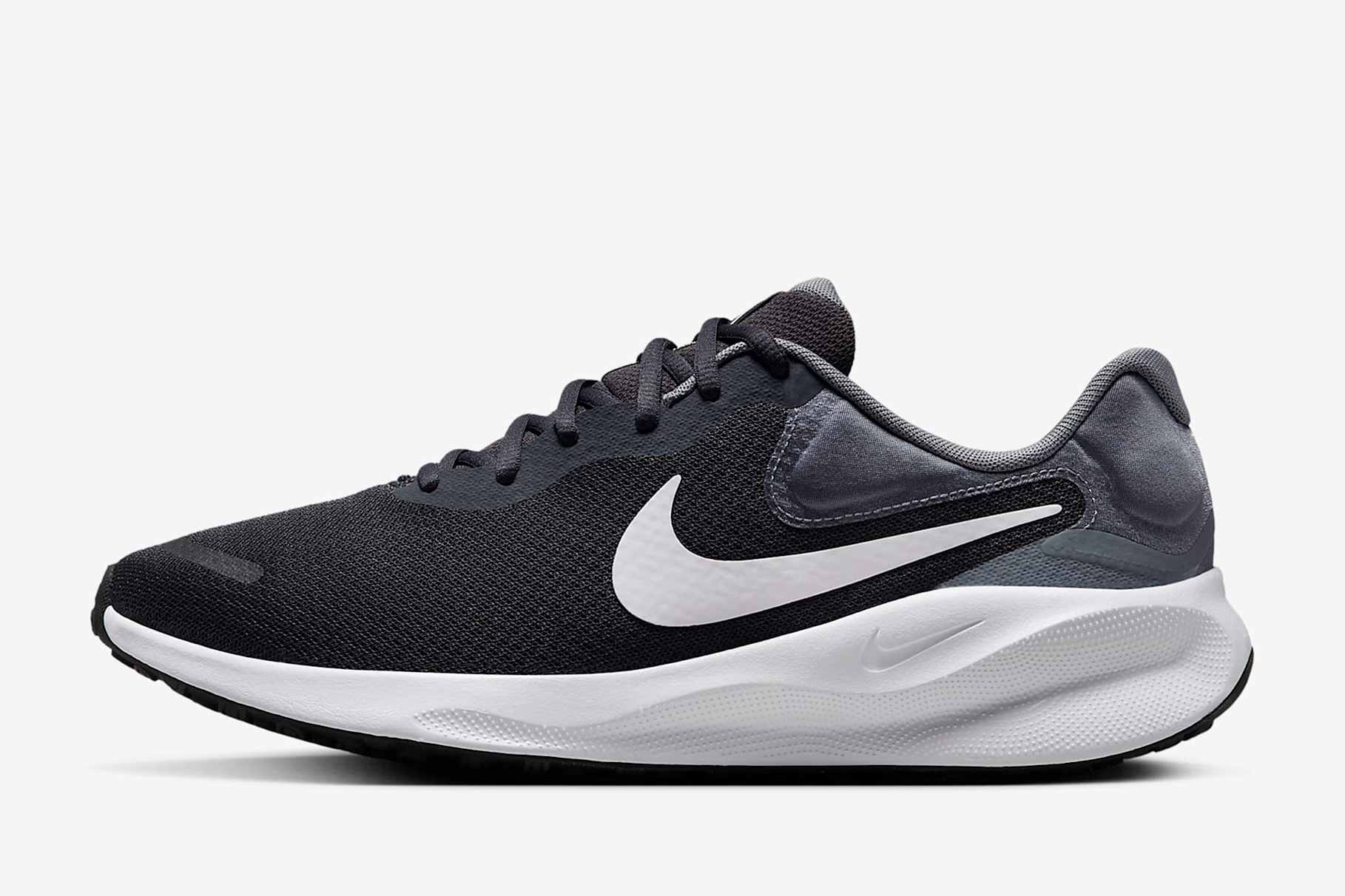 The Best Nike Shoes for Nurses and Health Care Workers 