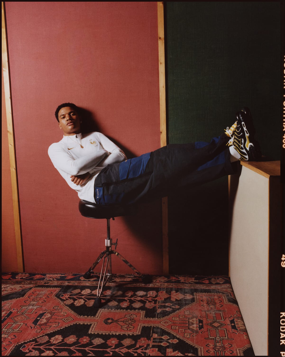 Το look της Nike FC: AntsLive