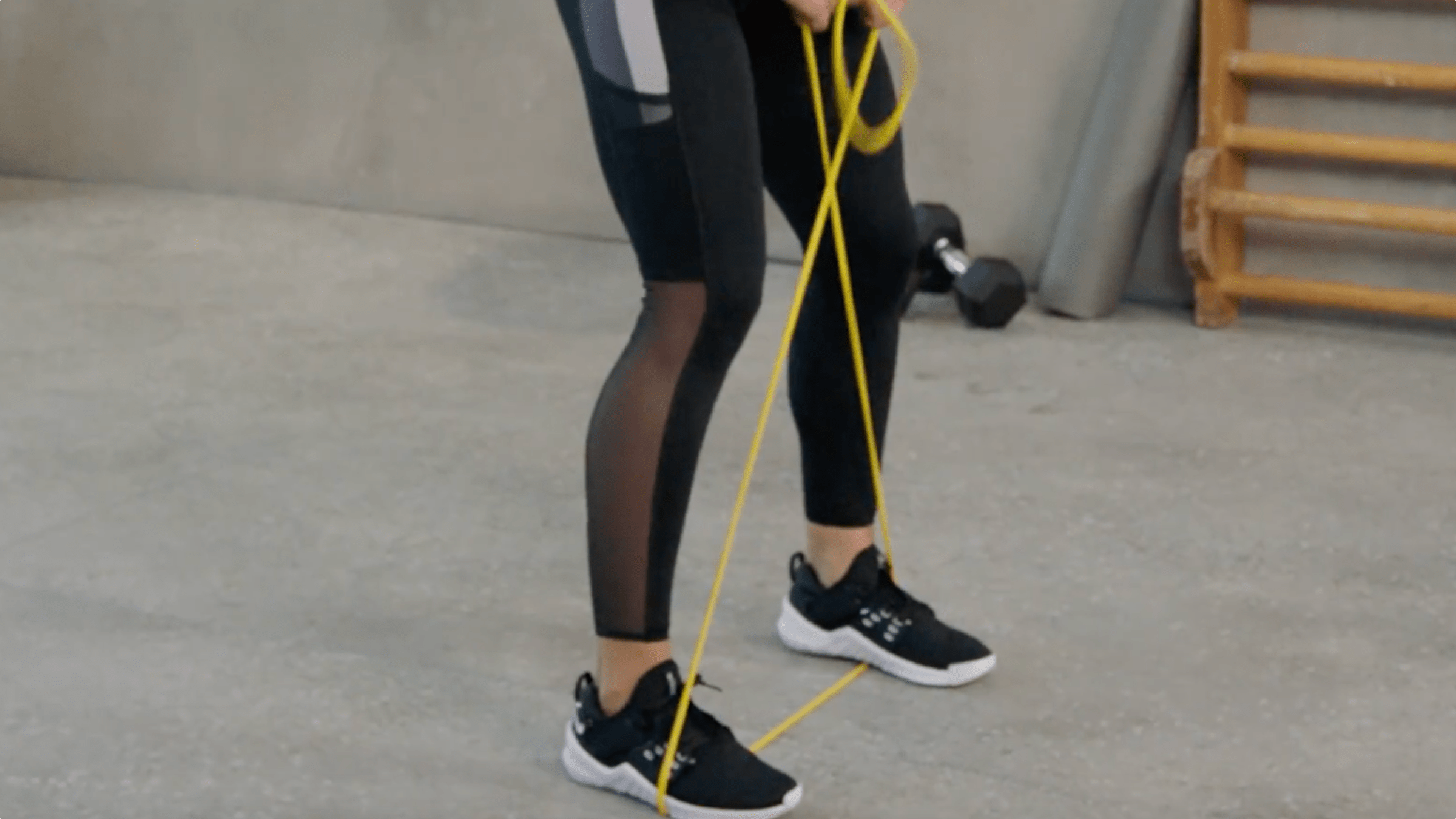 6 exercices avec bande de résistance