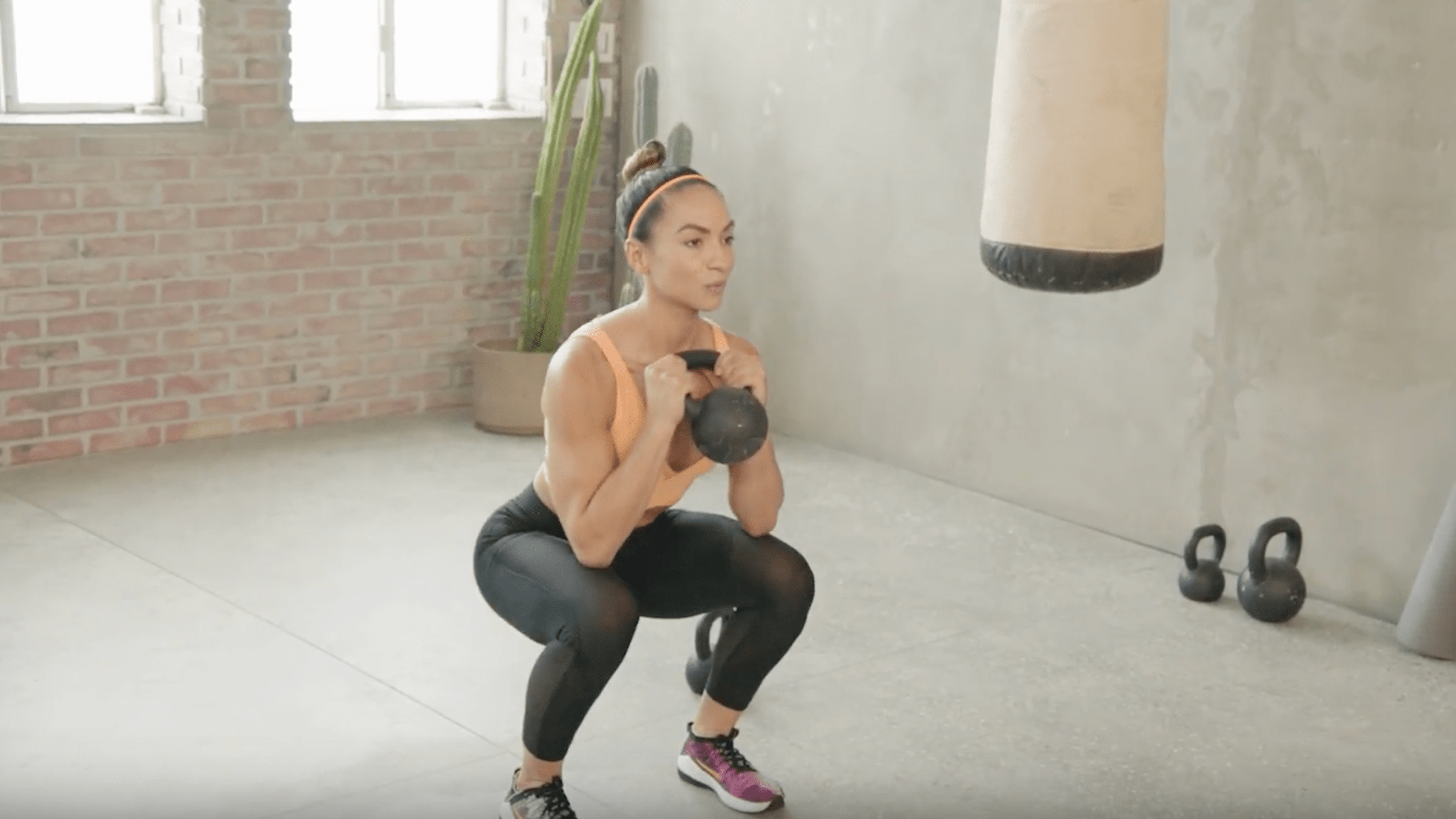 6 ejercicios con pesas rusas para tu fuerza