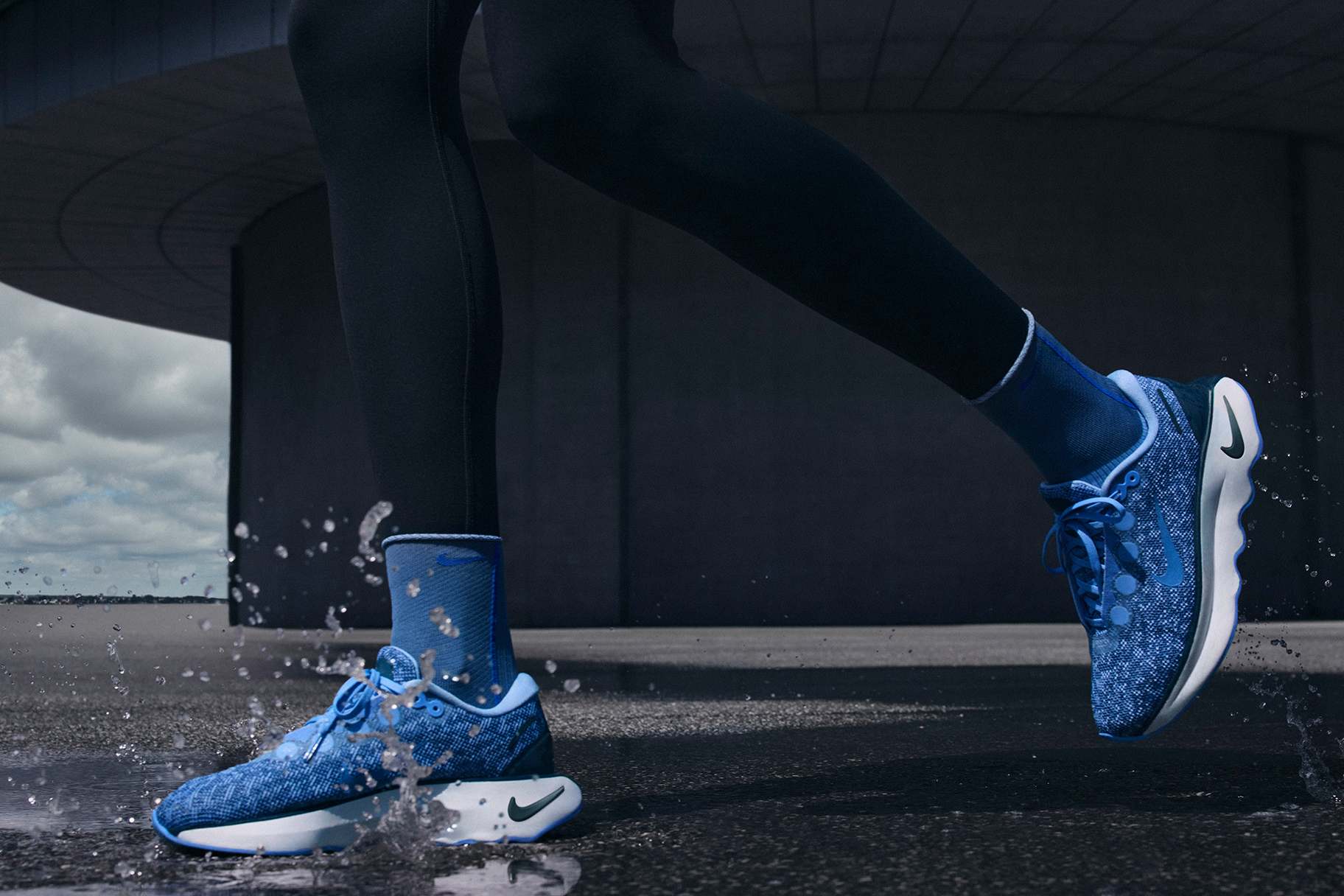 How to remove odour from shoes