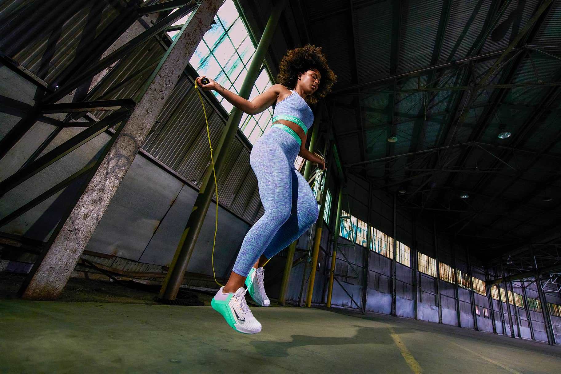 4 jolies tenues d'entraînement pour femme