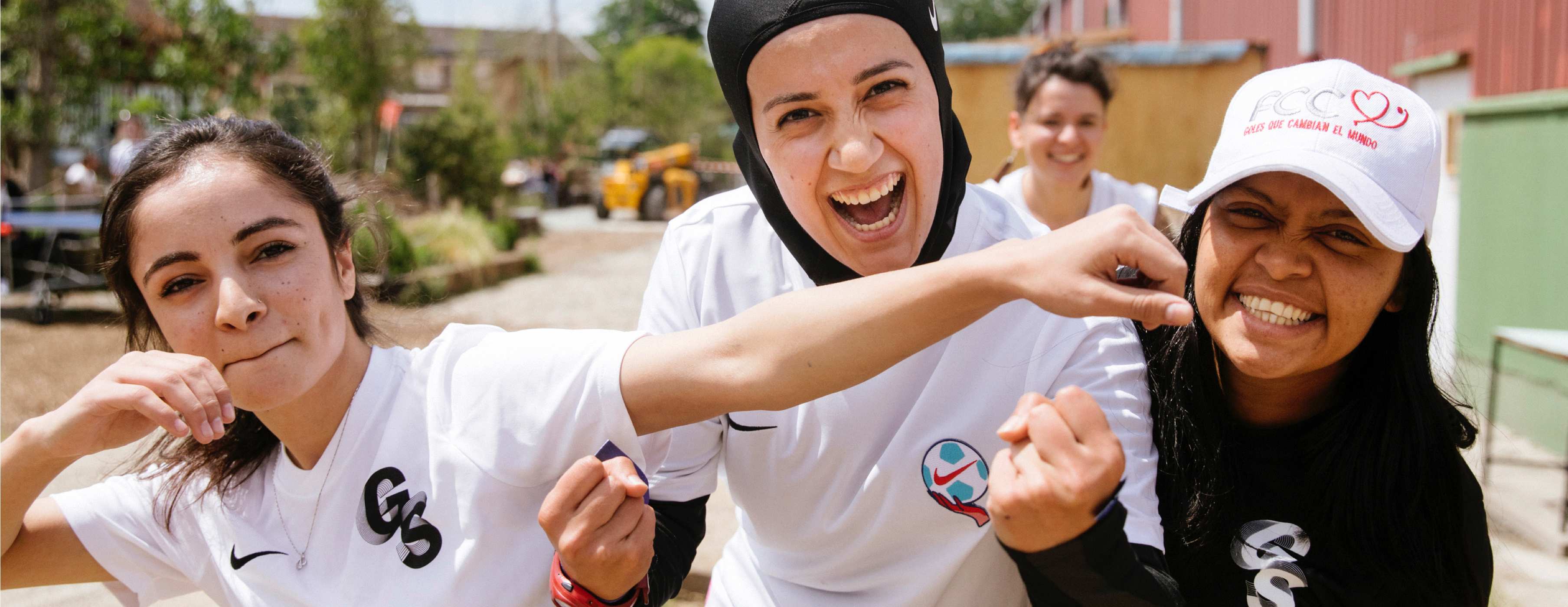 FM Broadcast présente : We Are Born Ready