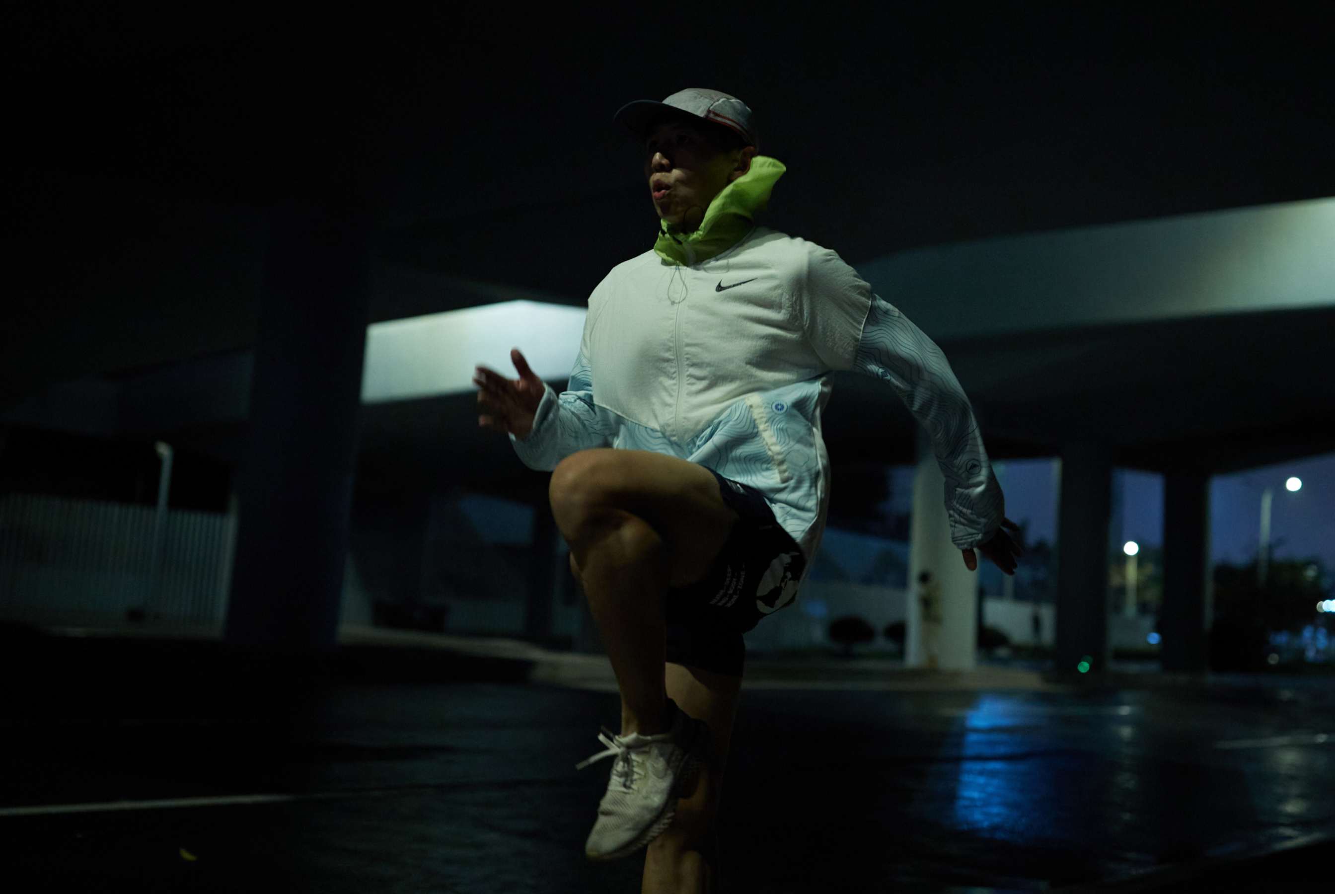 Dietro ad alcuni runner ipovedenti ci sono i pacer