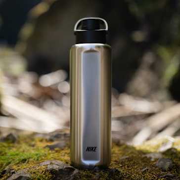 Hiking Checklist: Essentials to Bring on the Trail