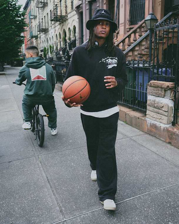 Nike Sportswear (NSW)