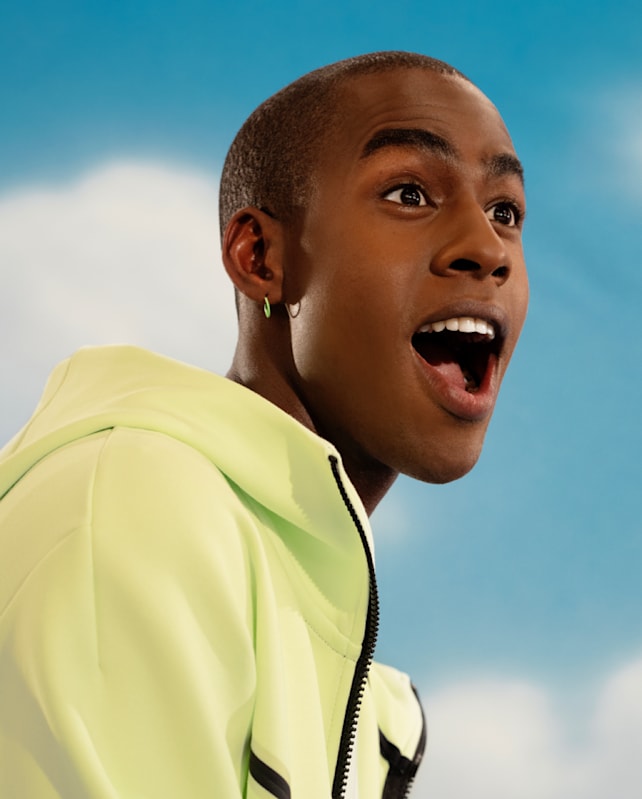 Nike's First Hands-Free Shoe: Go FlyEase