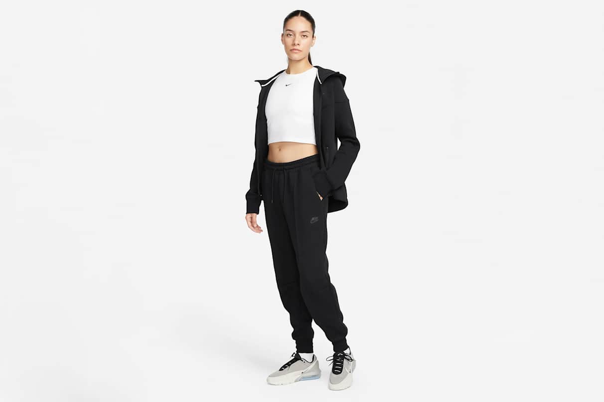 The best women's black tracksuit bottoms from Nike