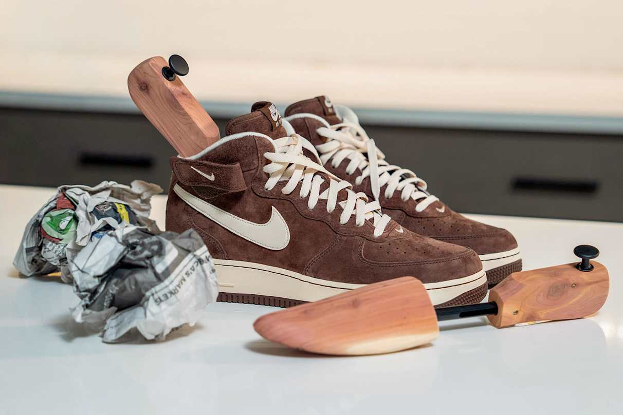 How to Clean Suede Shoes