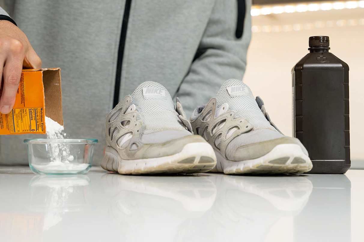 Comment enlever les taches de pelouse sur les chaussures