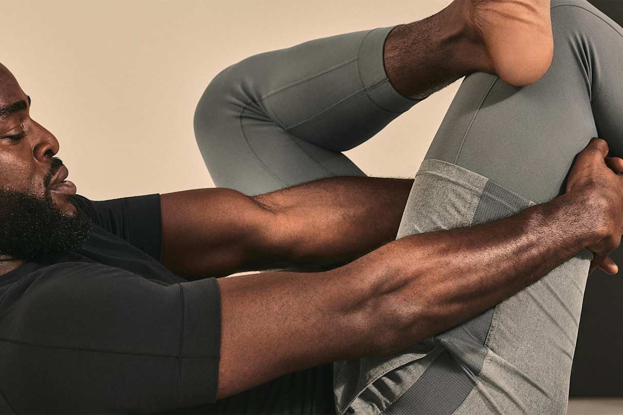 Die 4 besten Yoga-Posen zum Entspannen, erklärt von Expert:innen