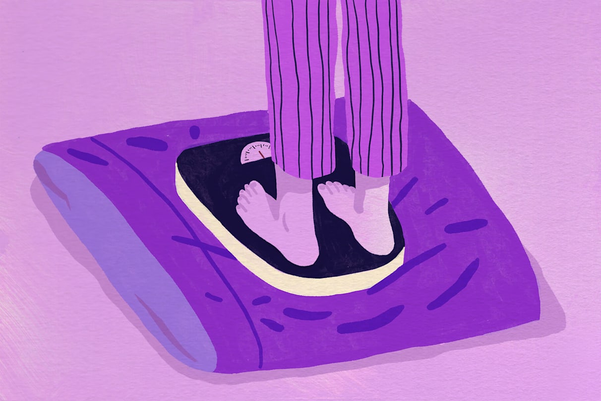 Is It Unhealthy To Eat Before Bed? Experts Explain