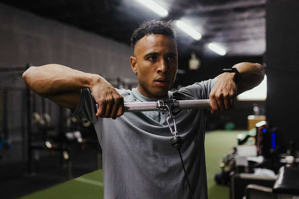 Try These Upright Row Variations, Experts Say