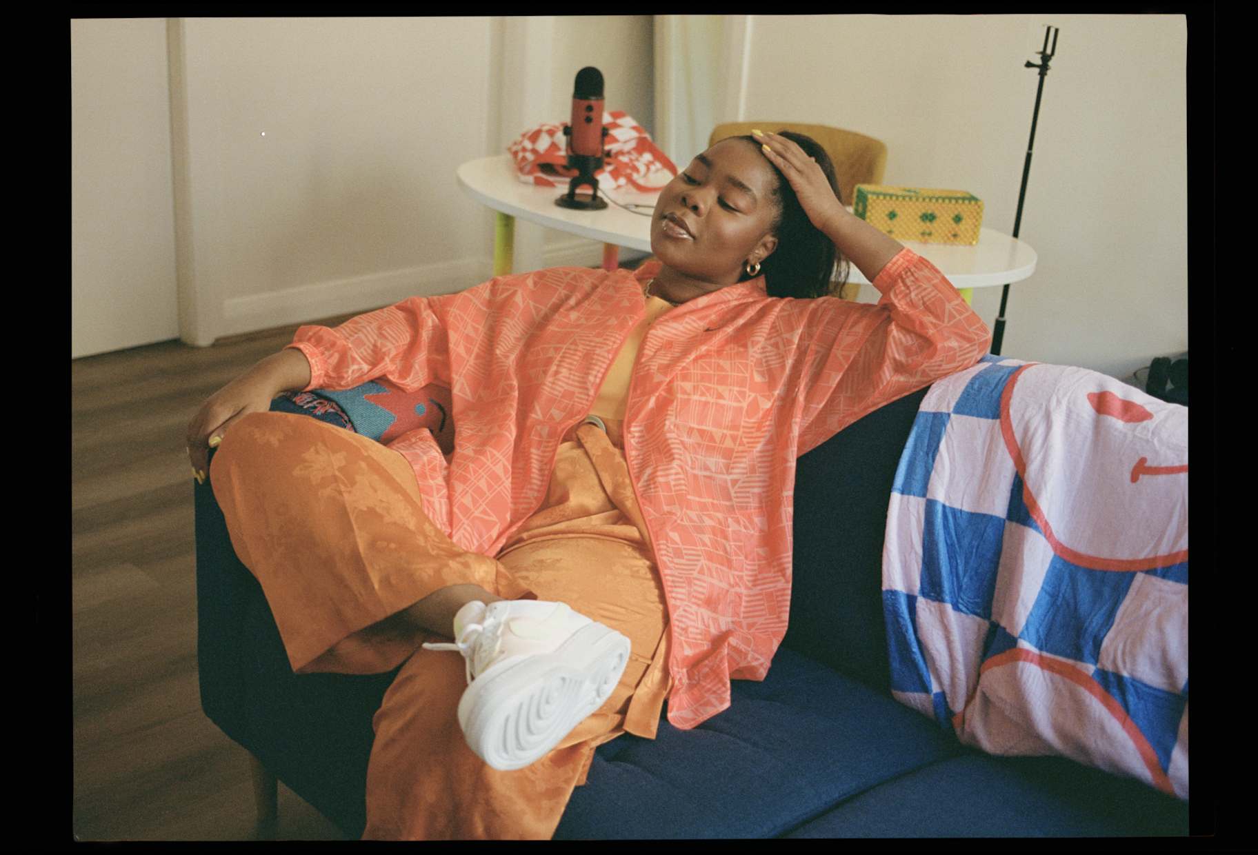 Au-delà de la coupe : Lillian Ahenkan (alias « @FlexMami ») s'habille pour elle-même