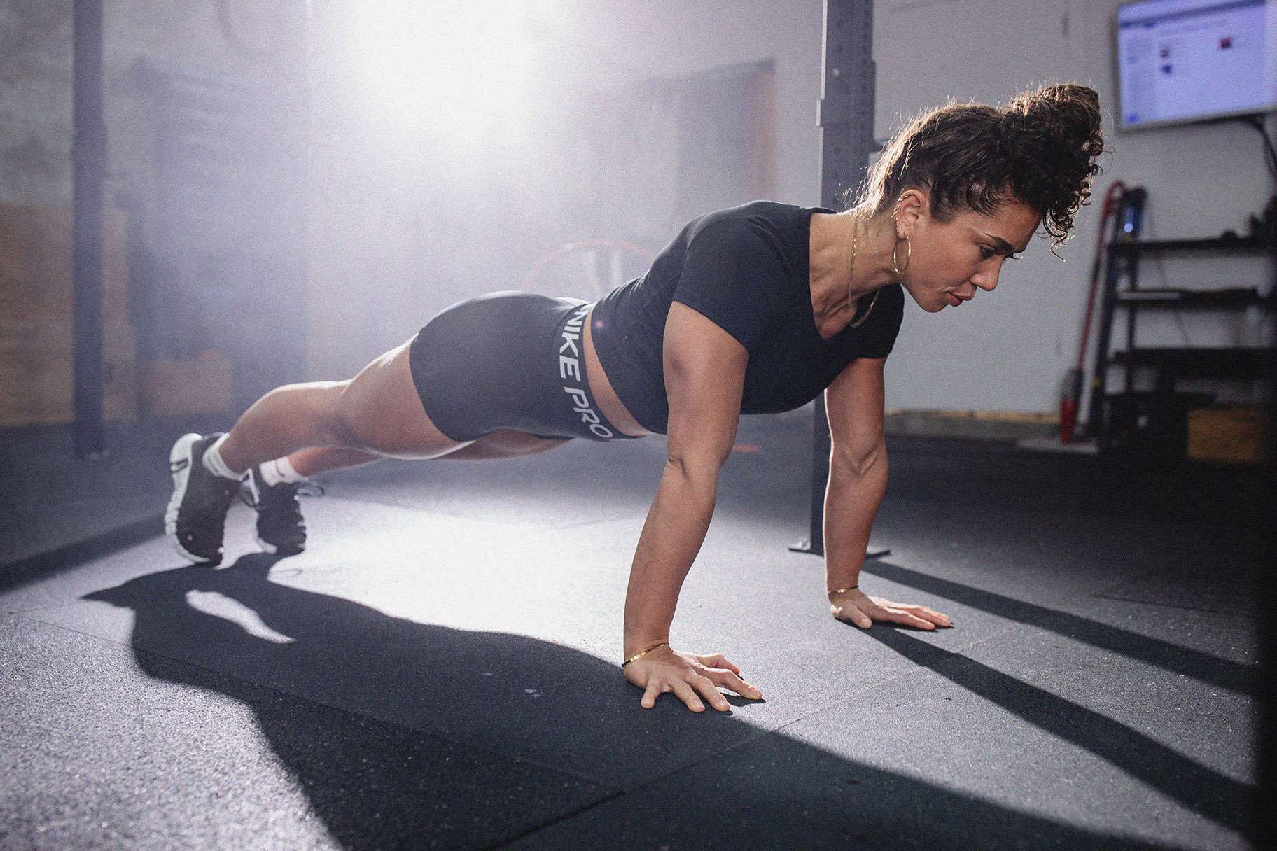 Seven benefits of doing push-ups 