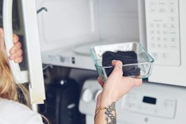 Com pots treure les arrugues i marques de les sabatilles