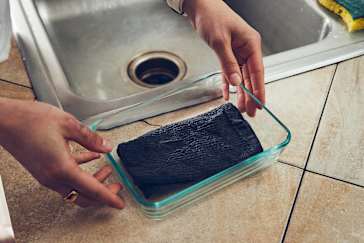 Com pots treure les arrugues i marques de les sabatilles