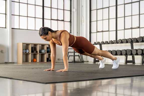 7 Trainer-approved Plank Variations