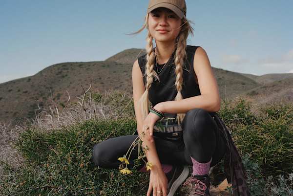 How to Pick the Best Leggings for a Hike