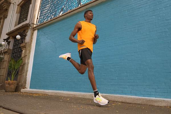 Tout ce que tu dois savoir sur le running, que ce soit sur un tapis de course ou en extérieur