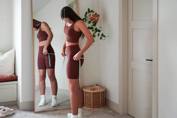 Comment mesurer sa taille de pantalon Nike pour femme  