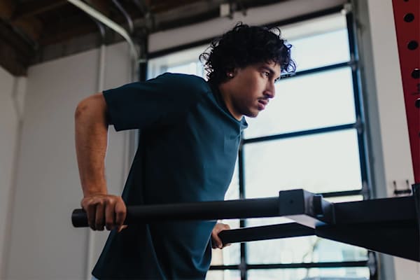 Die 8 besten Trizeps-Übungen für starke Arme – erklärt von Trainer:innen 