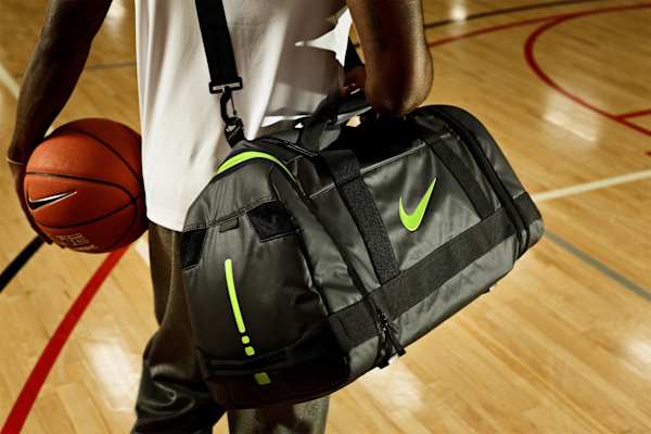 Die besten Nike Taschen für Basketball-Ausrüstung